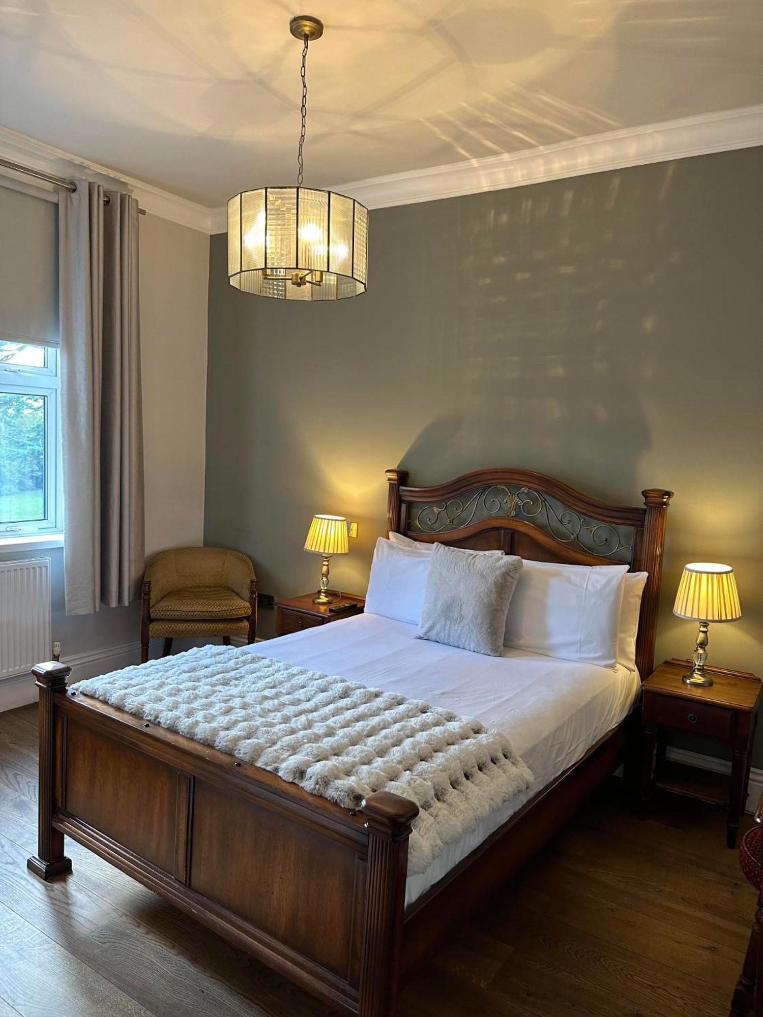 ホテル The Manor At Bickley ブロムリー エクステリア 写真